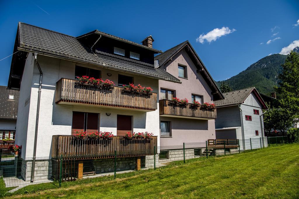 Apartments And Holiday Home Grohar Kranjska Gora Zewnętrze zdjęcie